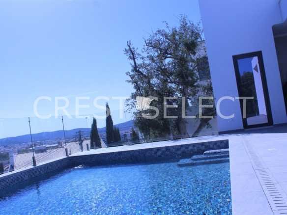 Custom Family Residence House in Faro  with 5 bedrooms