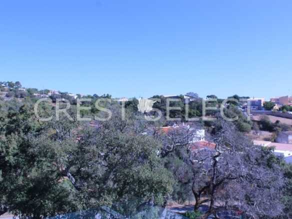 Custom Family Residence House in Faro  with 5 bedrooms